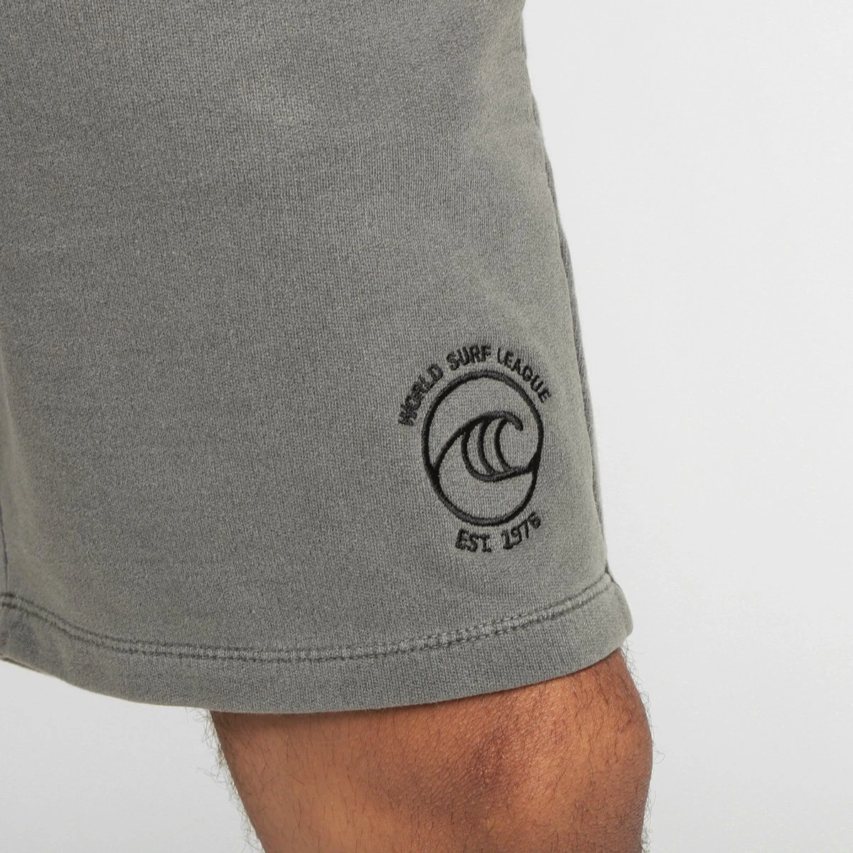 Bermuda Moletom WSL Small Logo Masculina 5 Bermuda Moletom WSL Small Logo Masculina - Image 3