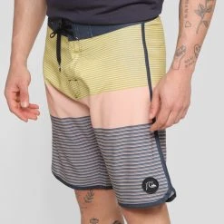 Bermuda D'Água Quiksilver Scallop Tijuana 20 Masculina