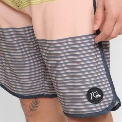 Bermuda D'Água Quiksilver Scallop Tijuana 20 Masculina 8 Bermuda D'Água Quiksilver Scallop Tijuana 20 Masculina -Redley Store A46 9604 266 zoom3