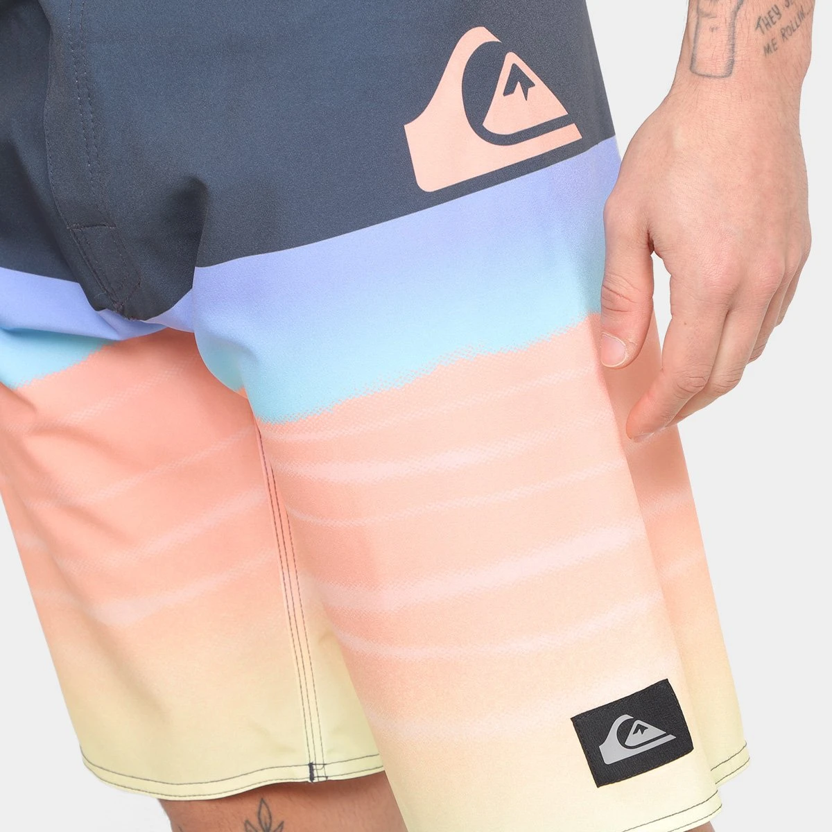 Bermuda D'Água Quiksilver Swell Panel Sunshine 20 Masculina 5 Bermuda D'Água Quiksilver Swell Panel Sunshine 20 Masculina - Image 3