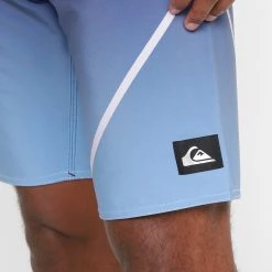 Quiksilver Boardshort Quilksilver Swell New Wave Masculino 8 Quiksilver Boardshort Quilksilver Swell New Wave Masculino -Redley Store A46 9774 012 zoom3